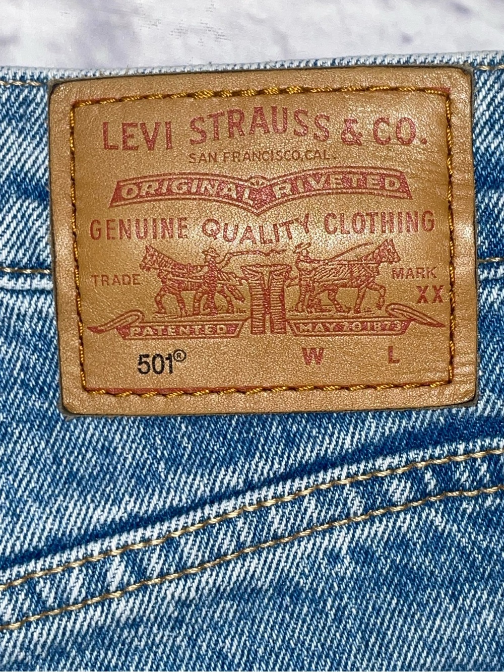 LEVI’S 501® ORIGINAL FIT WOMEN'S JEANS. SIZE 26 - Picture 5 of 7